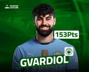 لاعب كرة القدم جادون سانشو من نادي مانشستر سيتي يرتدي قميص الفريق الأزرق، ويظهر اسمه وشعار النادي. الرقم 153 Pts مكتوب على الصورة، مما يشير إلى عدد النقاط التي حققها في الدوري الإنجليزي خلال الموسم ضمن لعبة فانتازي